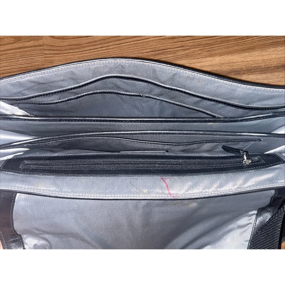 TUMI Bedford Thornbrook Document Brief Bag Business Bag Briefcase 29232D